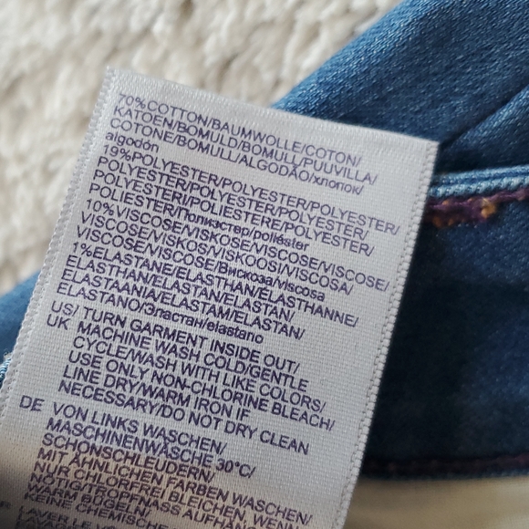 NYDJ Brighter Blue Wash Sylvia Relaxed Boyfriend Cuffed Blue Jeans Size 6 NWOT - Picture 4 of 5